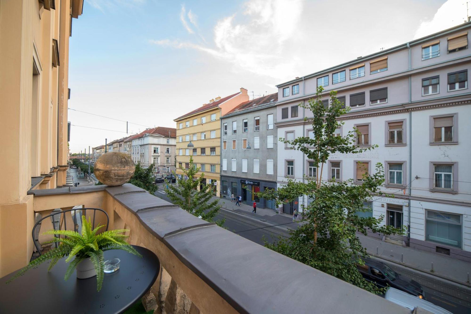 Evita Accommodation 자그레브 외부 사진